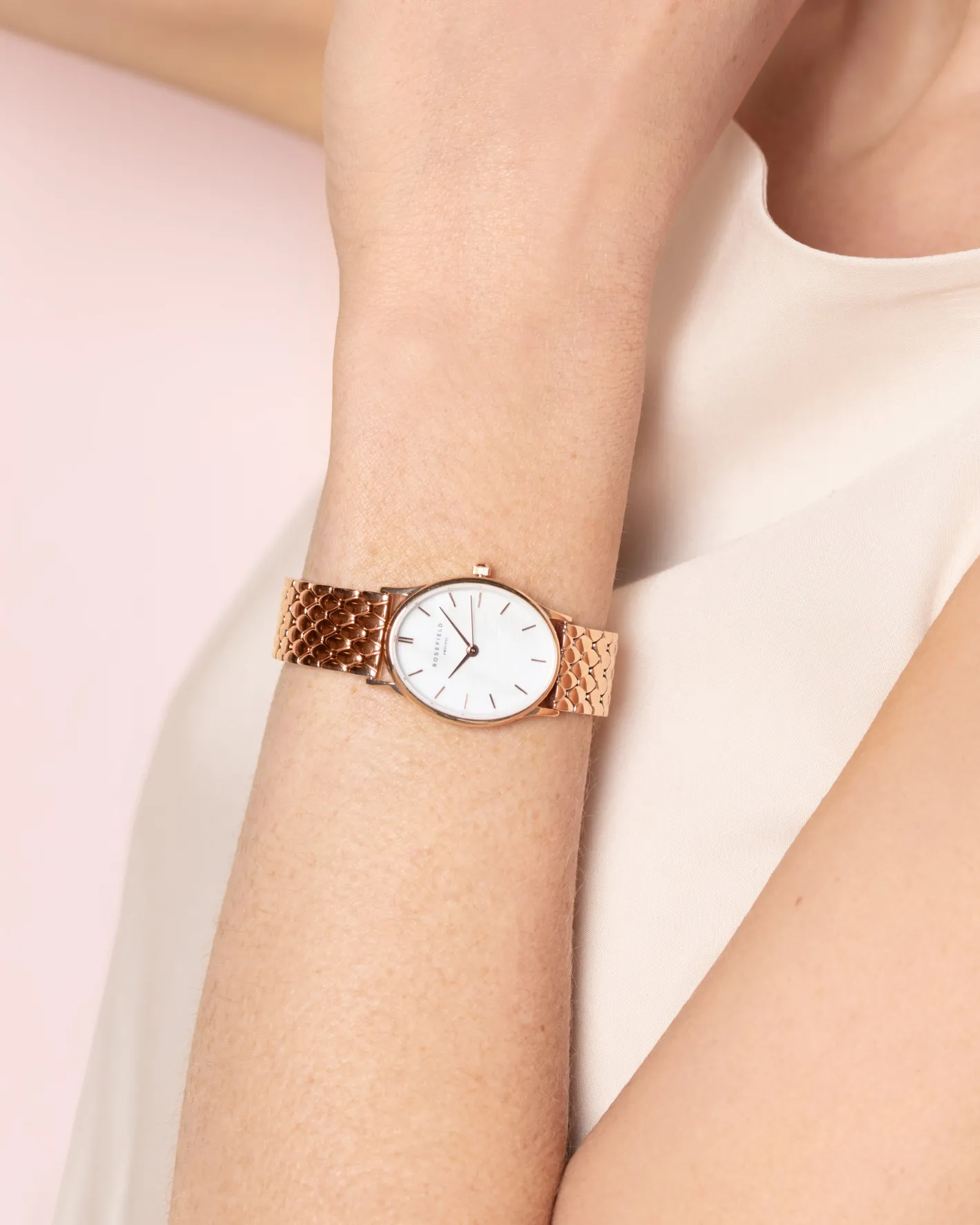 Rosefield Oval Pearl Rose Gold Hot